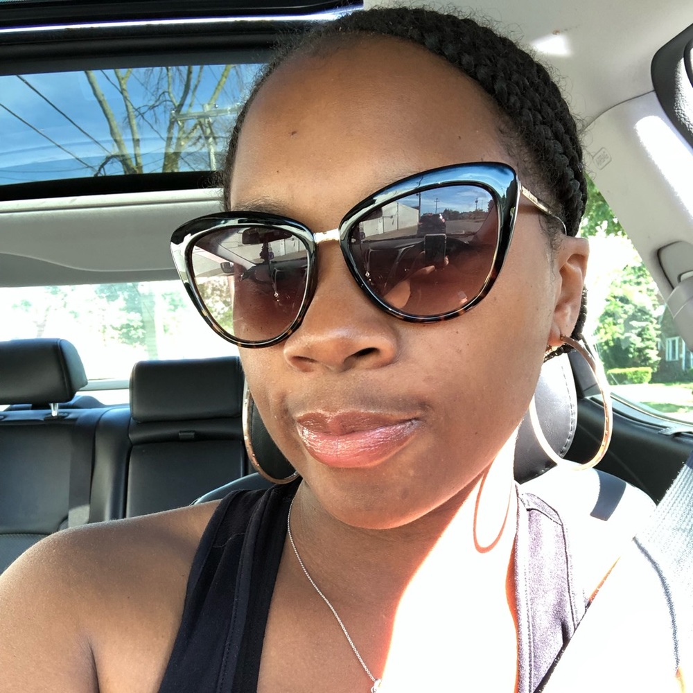 Meet your Posher, Kimberly